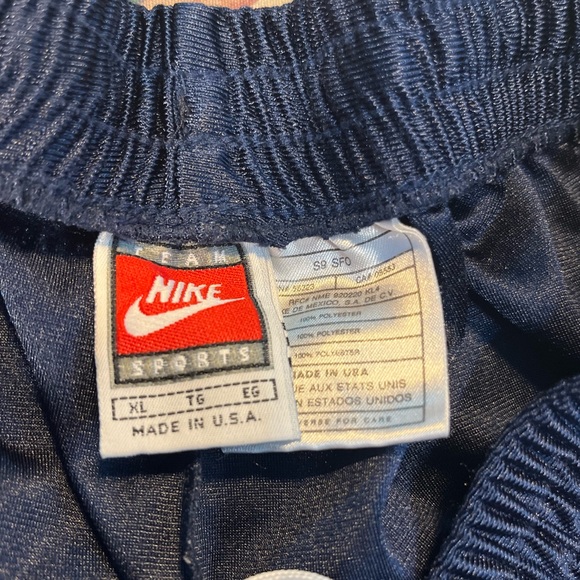 NIKE 90S SPORT SHORTS - Picture 4 of 4